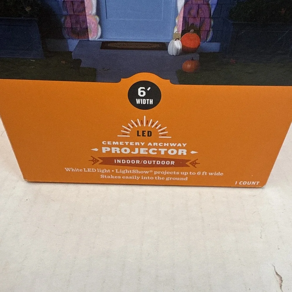 Hyde and Eek! Halloween LED Cemetary Archway Projector Trick or Treat Gemmy 2024